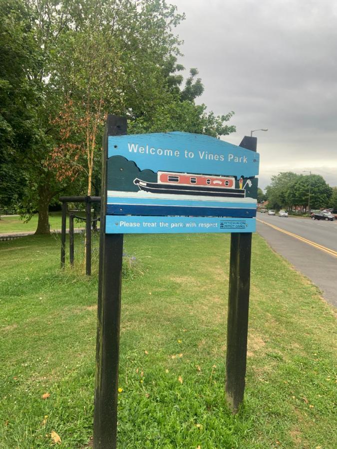 Enjoy Your Stay At Chorley Road Droitwich Eksteriør billede
