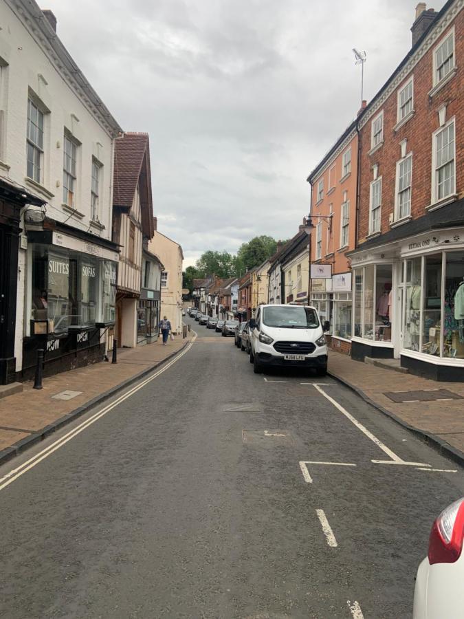 Enjoy Your Stay At Chorley Road Droitwich Eksteriør billede